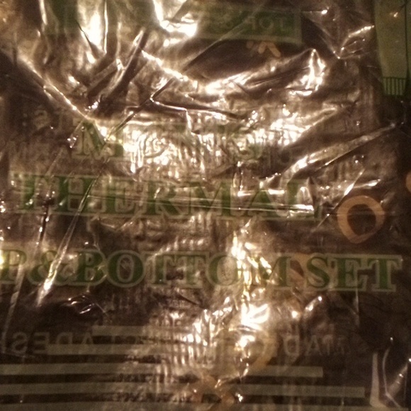 Thermal set...."Go Nuts No Nuts" from FC4K Fistchallenge4kids for Ladies (small) - Picture 4 of 4